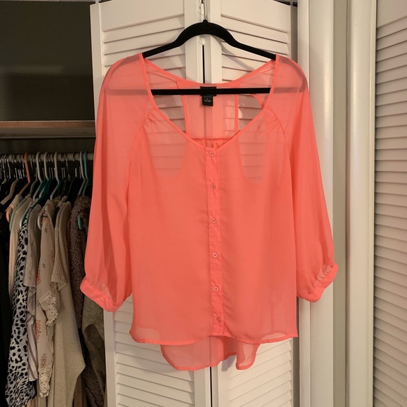 Pink chiffon blouse - Picture 1 of 3